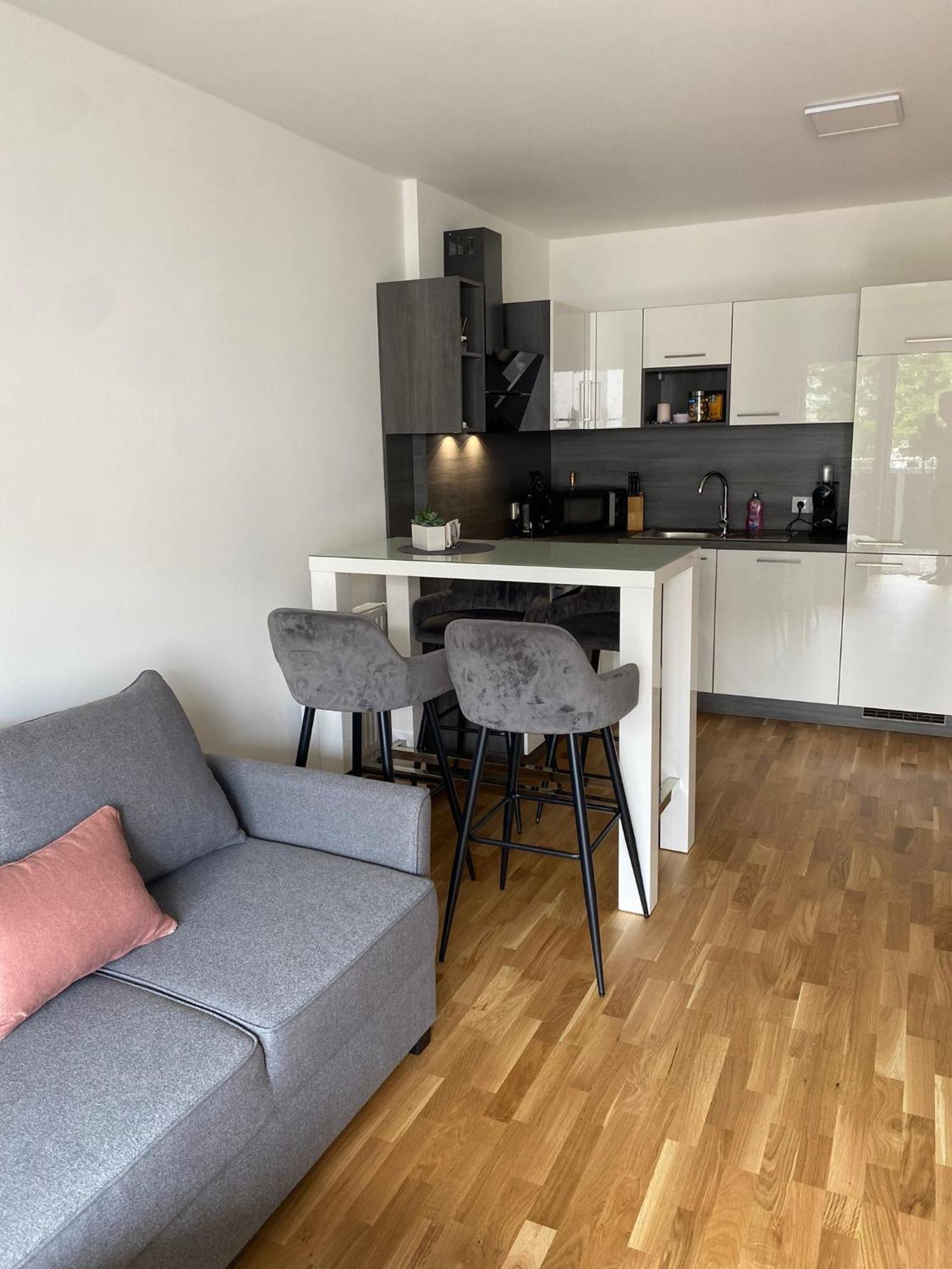 Ebenthal  Wunderschoene, Neue Wohnung Mit Grosser Terrasse מראה חיצוני תמונה